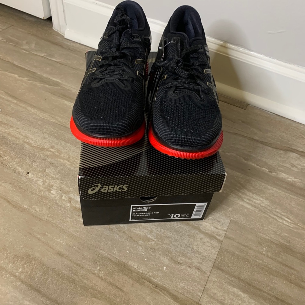 NWB ASICS Women’s MetaRide Running Shoe Size 10 - Picture 2 of 9